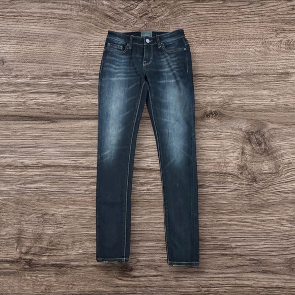 BKE Women's Skinny Jeans - Dark Blue **See Photo #6 Wear on Bottom Hem x2) - Picture 2 of 6